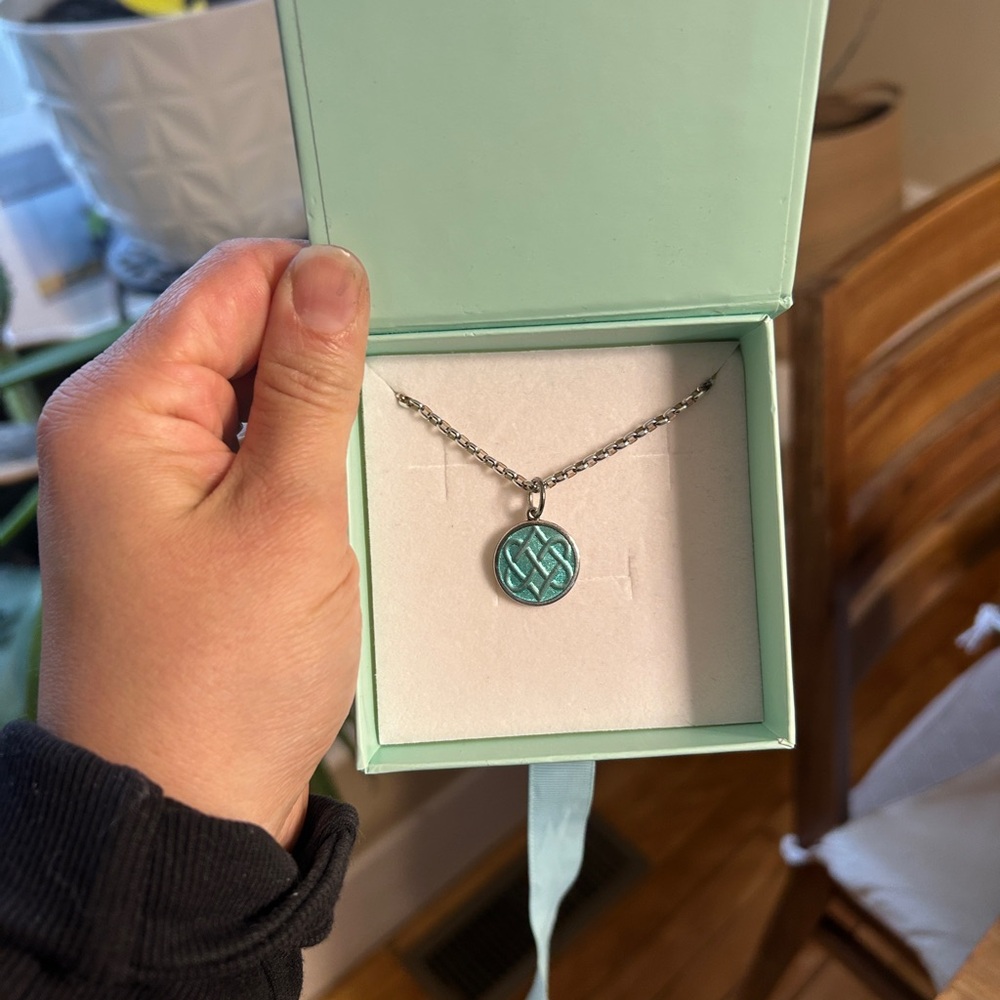 Lola Jewelry “unbreakable” Elegant Silver and Teal Pendant Necklace